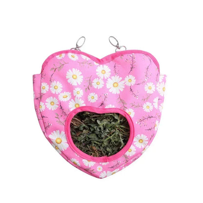 Heart-Shaped Feeding Hay Bag For Your Small Pets